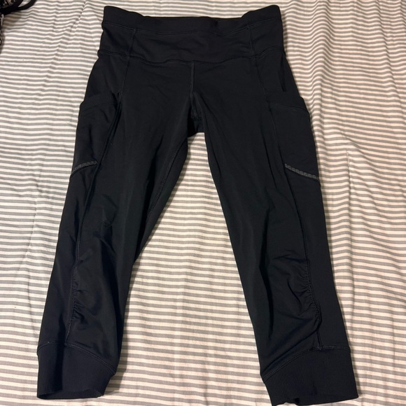Lululemon Run For Fun Crop - Picture 11 of 11